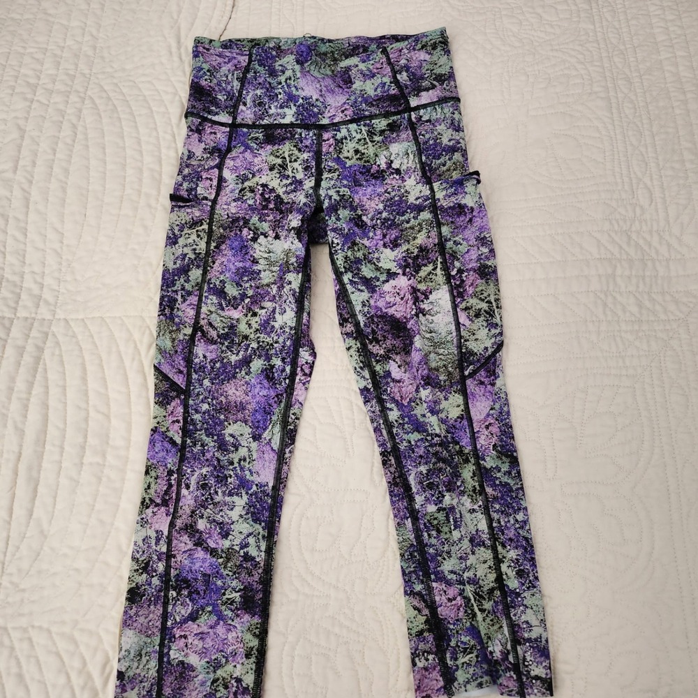 Lululemon Fast and Free High-Rise Crop 19 Nulux Purple Green Floral Leggings 4